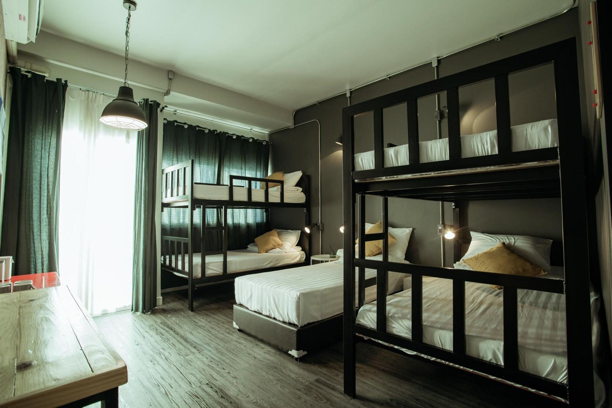 Fashen Poshtel Acomodação com café da manhã Chiang Mai Exterior foto